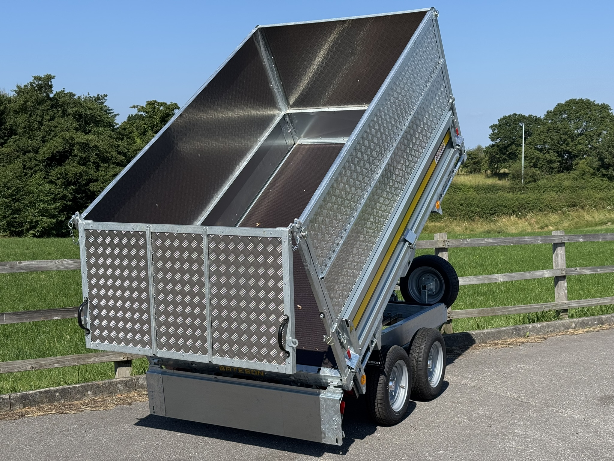 202H 8'x5' 2 Ton Hydraulic Tipping Trailer - Image 8