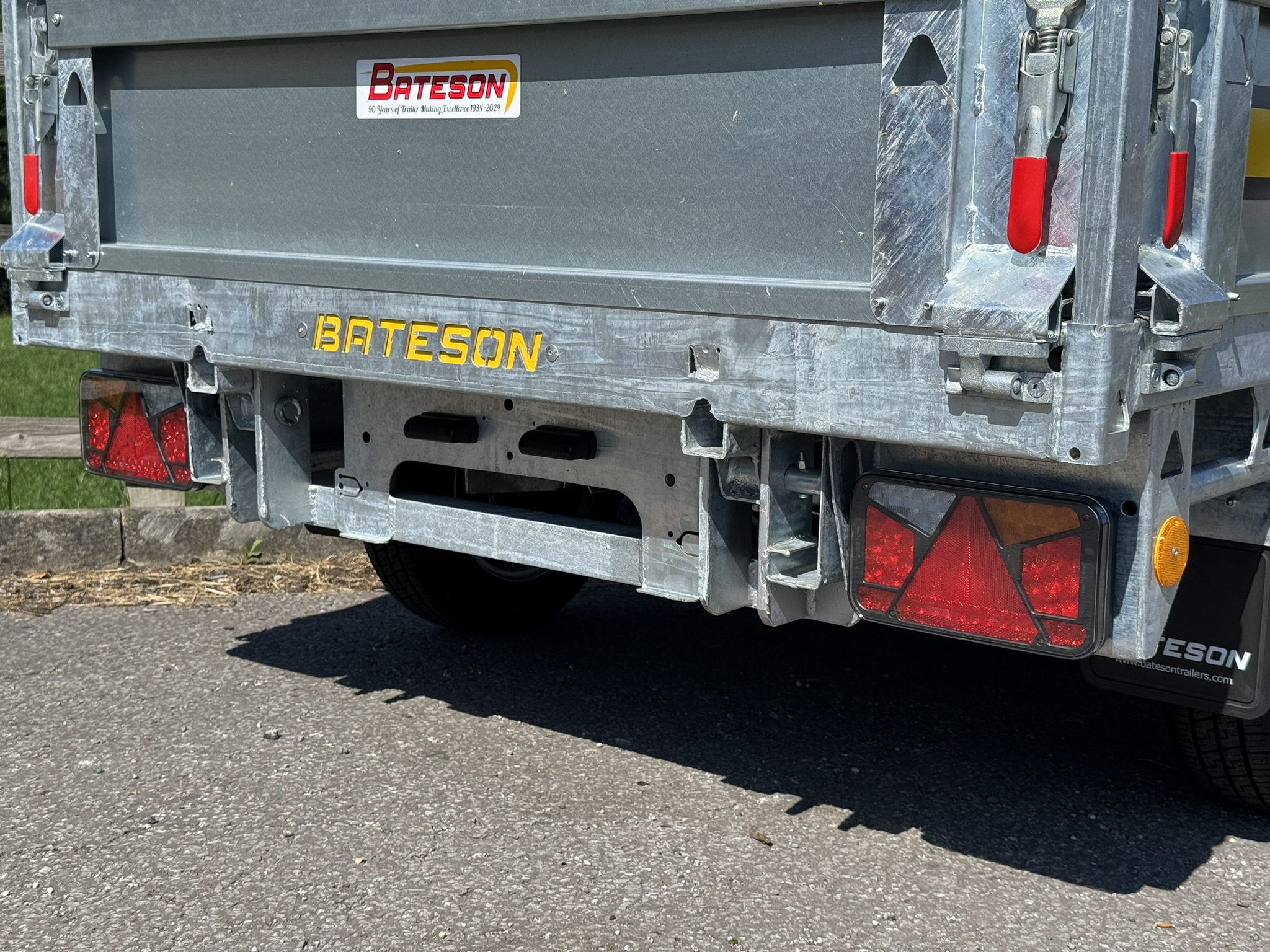 202H 8'x5' 2 Ton Hydraulic Tipping Trailer - Image 10
