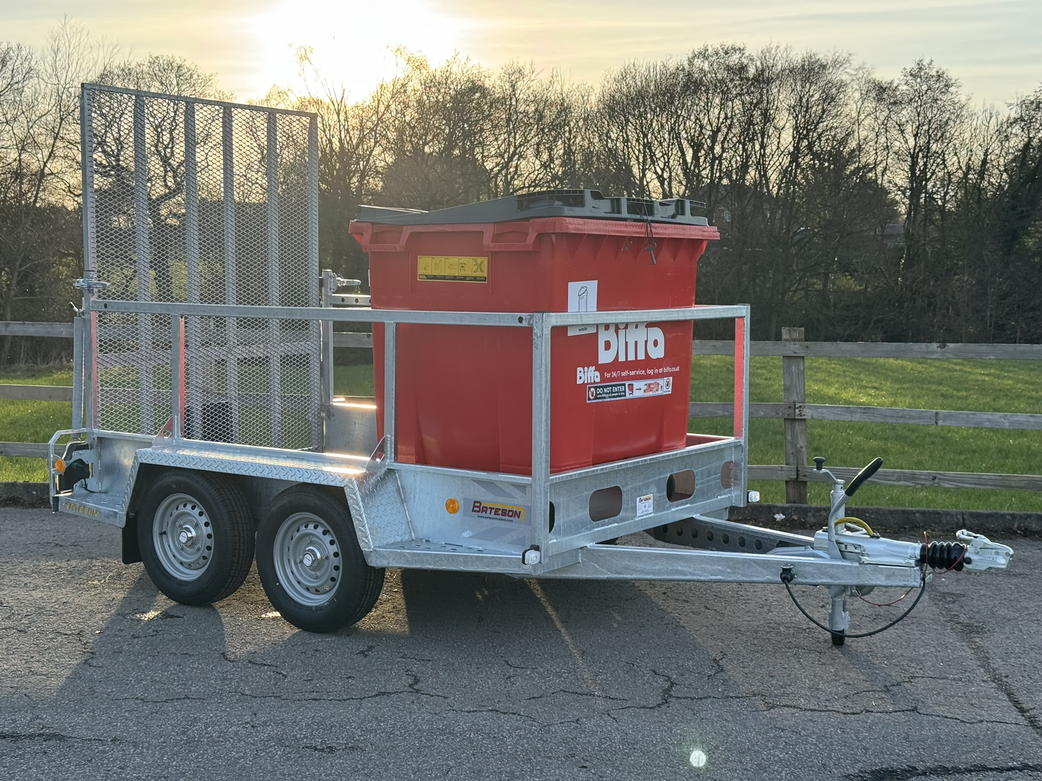 1100ltr Bin Trailers - Image 7